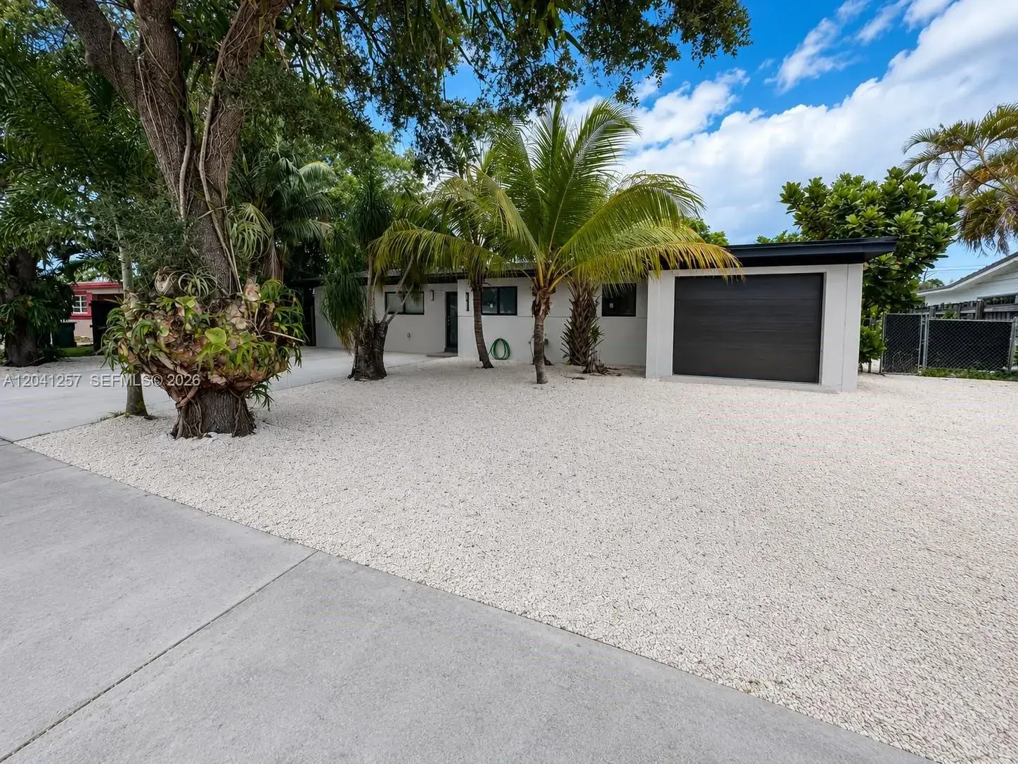 19700 NE 11th Pl, Miami FL 33179