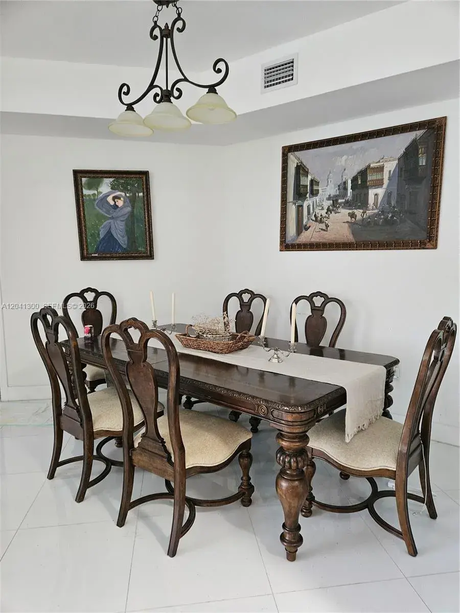 4000 Island Blvd, Aventura FL 33160