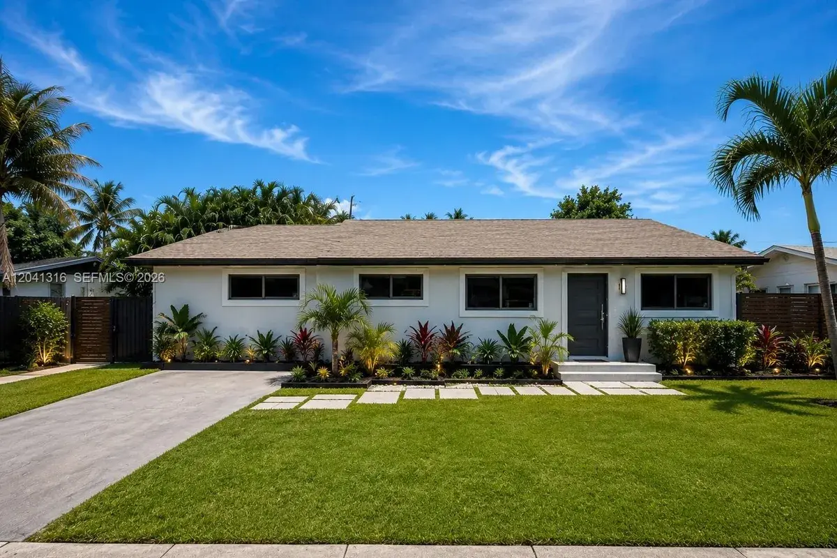 10015 SW 213th Ter, Cutler Bay FL 33189