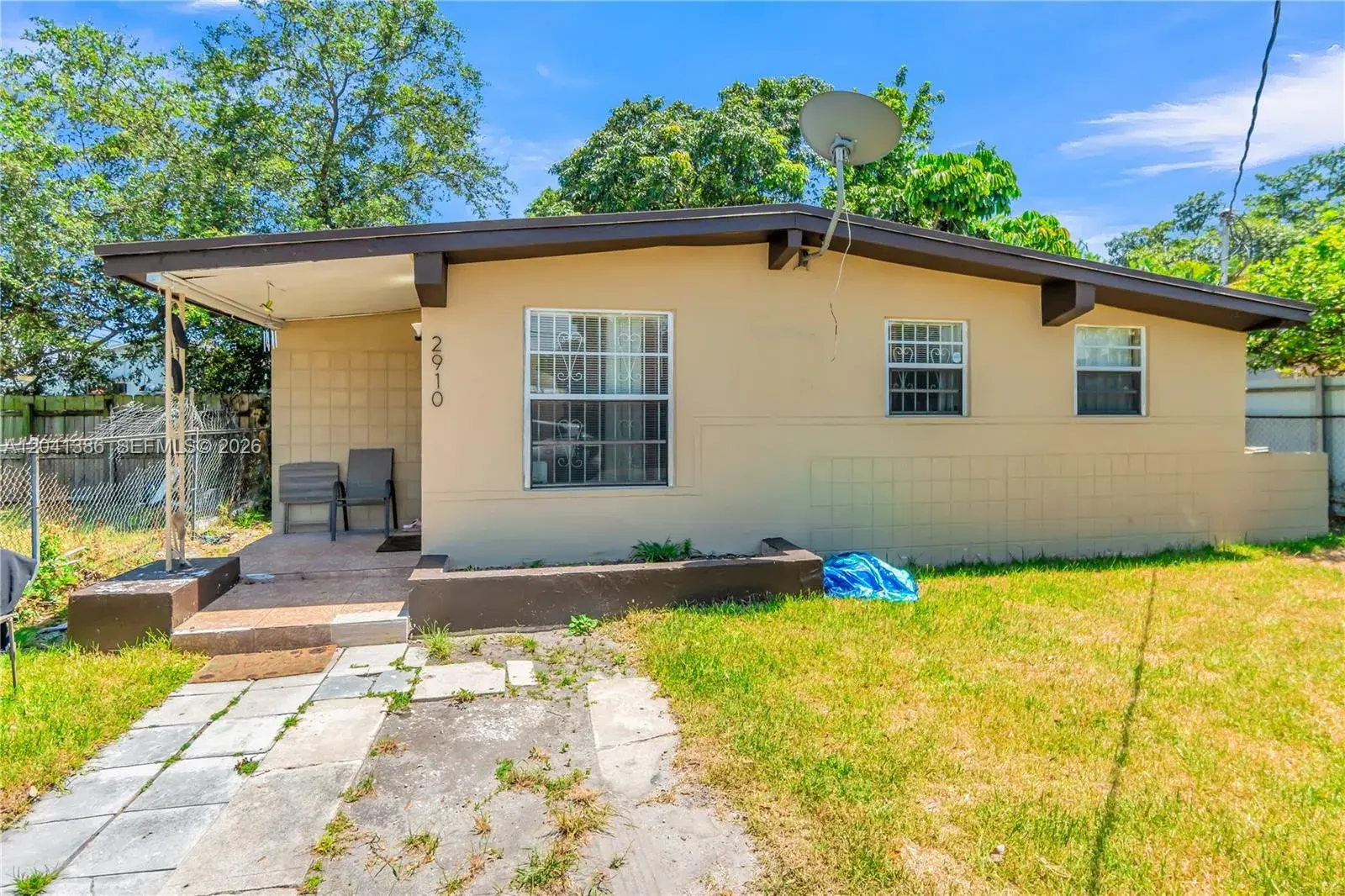 2910 NW 47th St, Miami FL 33142