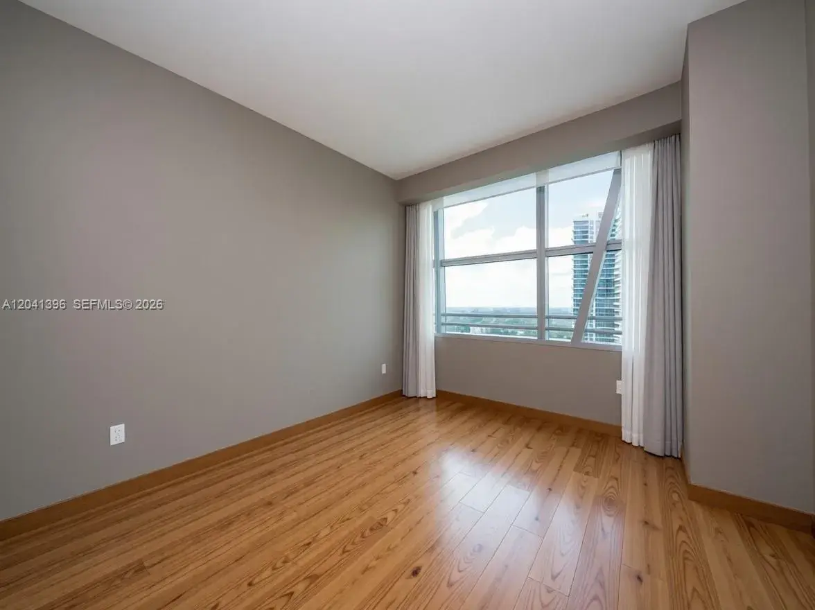 1395 Brickell Ave # 0, Miami FL 33131
