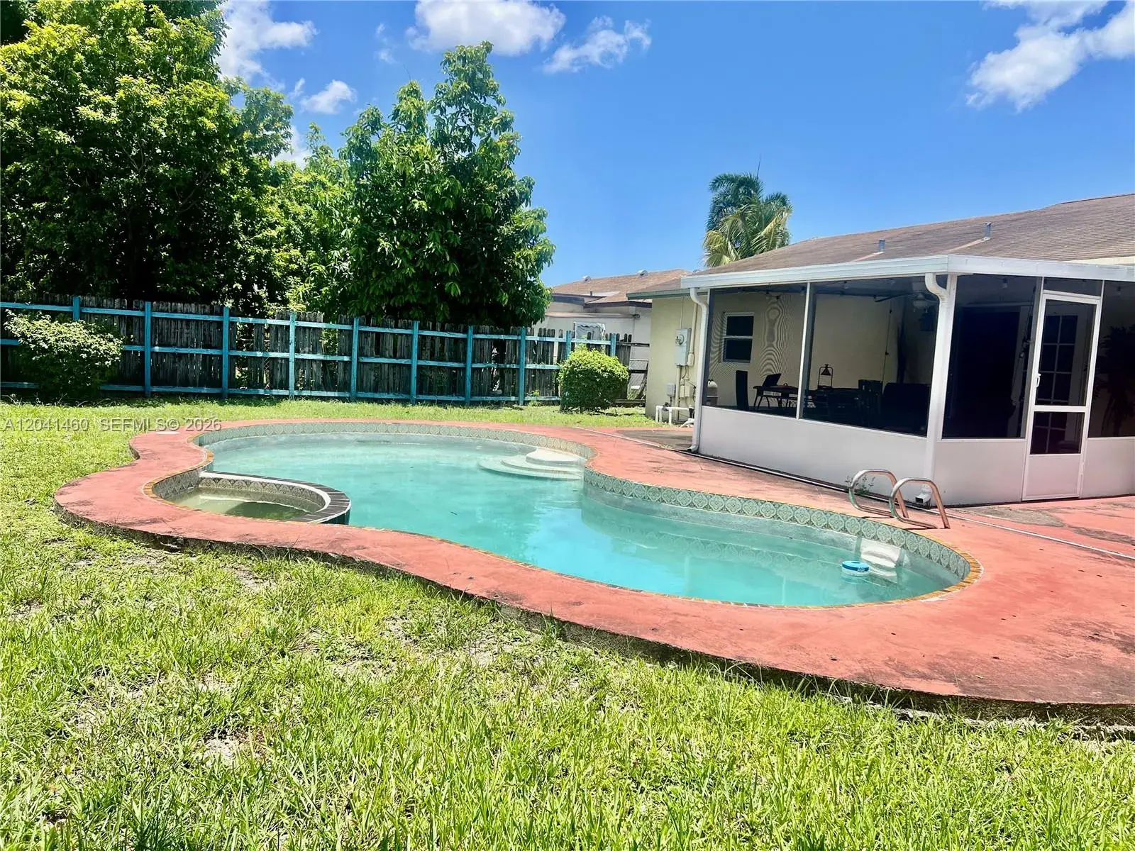 326 SW 79th Way, North Lauderdale FL 33068