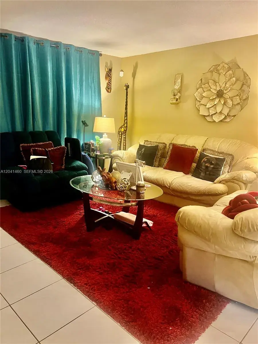326 SW 79th Way, North Lauderdale FL 33068