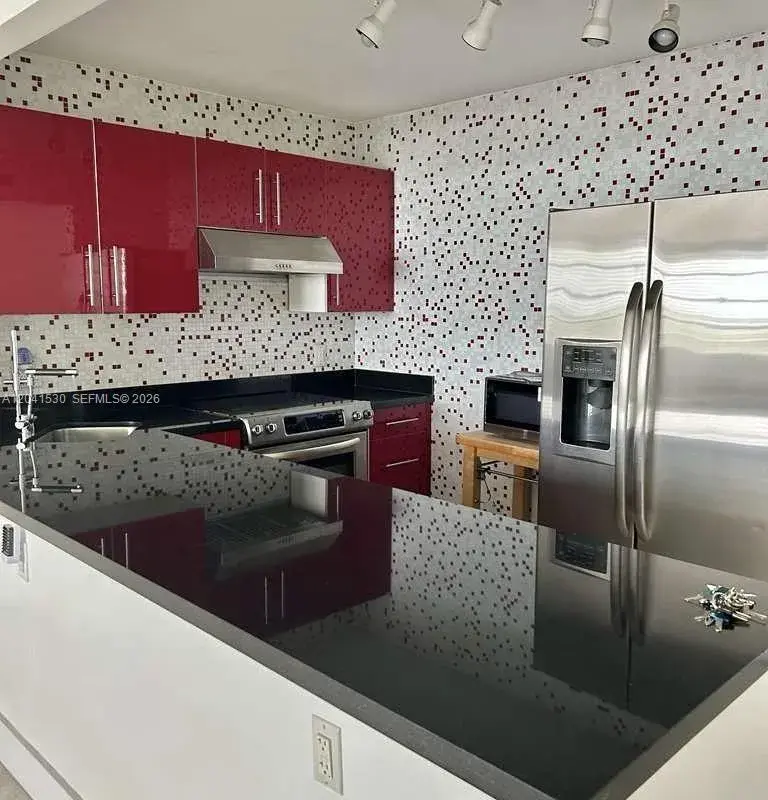 2016 Bay Dr # 602, Miami Beach FL 33141