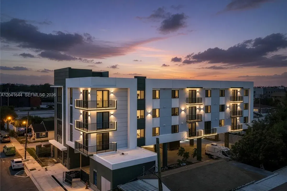 37XX NW 23 Ave # 16, Miami FL 33142