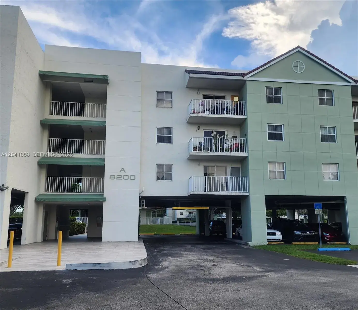 2 bedroom 2 bath Residential for sale at 8200 SW 210th St # 111, Cutler Bay FL 33189