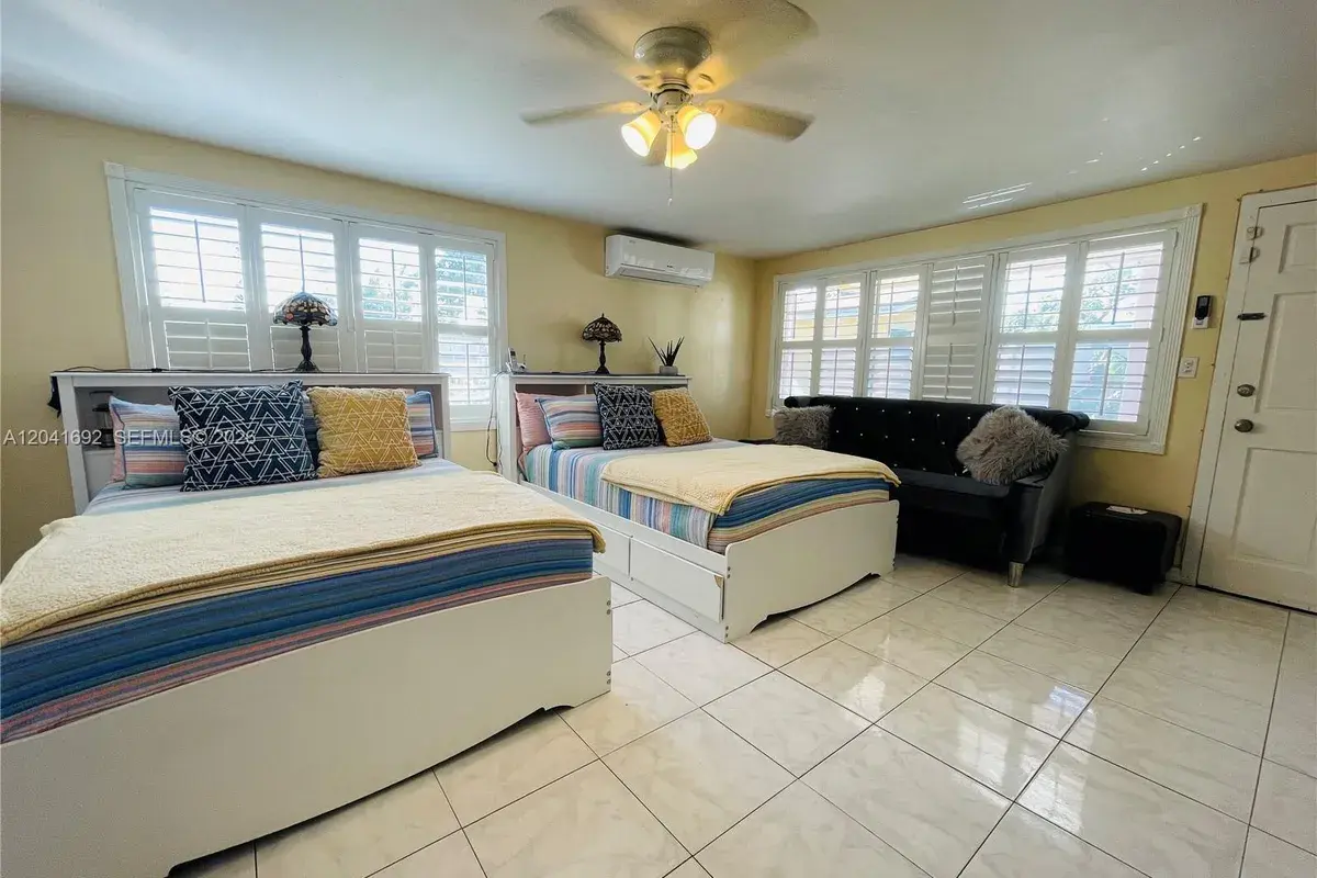 6118 Mayo St # 2, Hollywood FL 33023