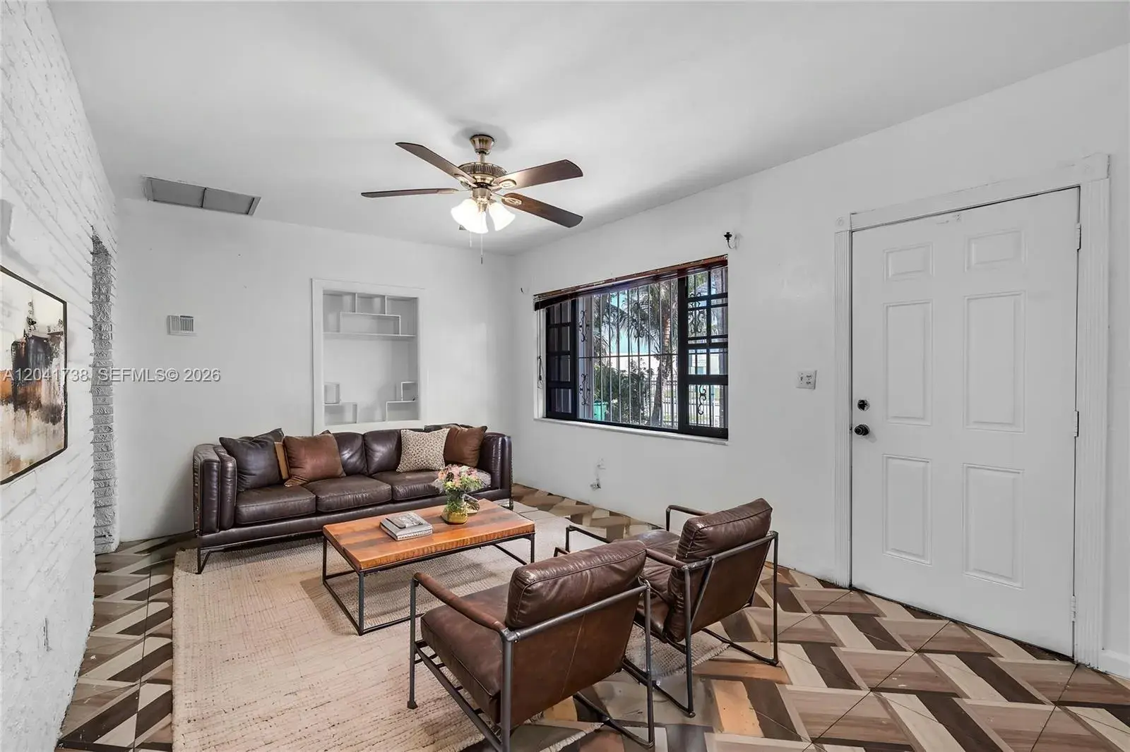 4 bedroom 2 bath for sale at 576 NW 147th St, Miami FL 33168