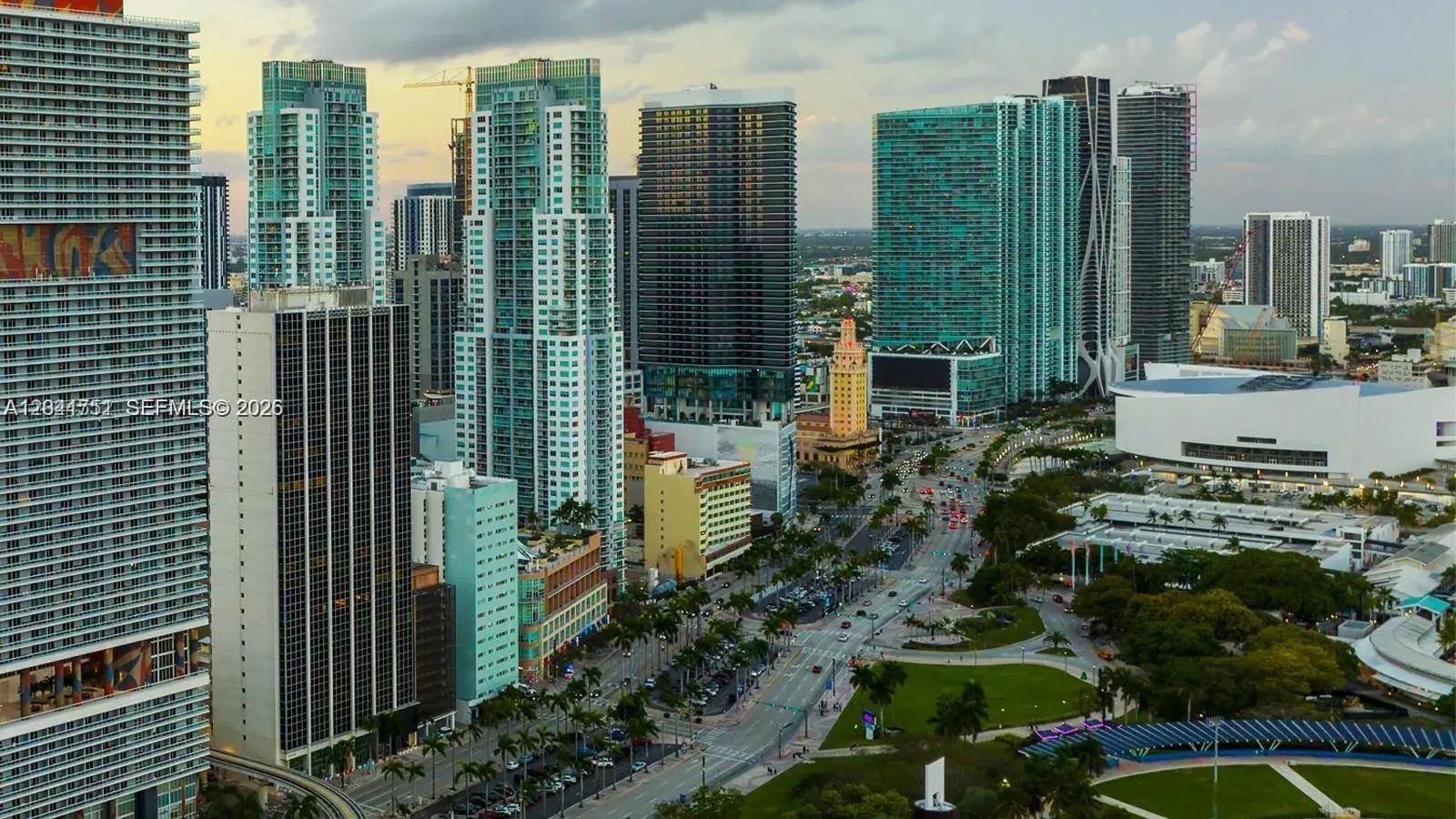 253 NE 2nd St # 215, Miami FL 33132