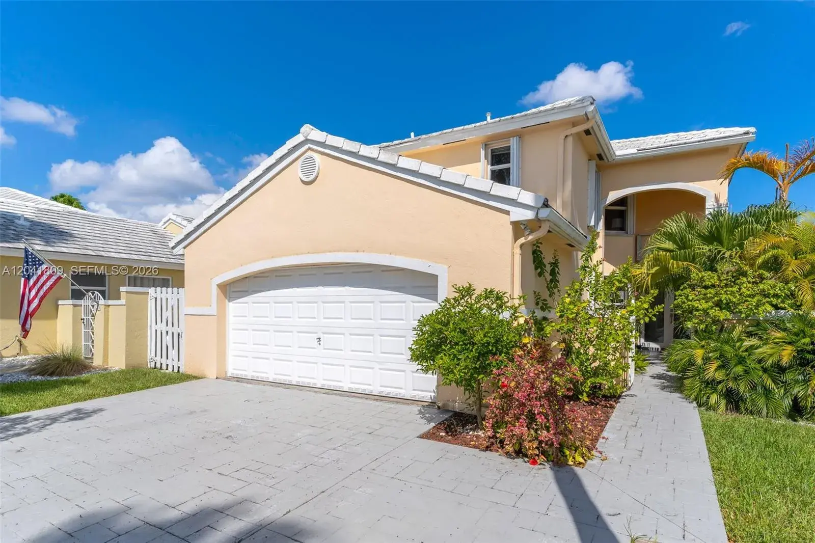 4766 SW 154th Ave, Miami FL 33185