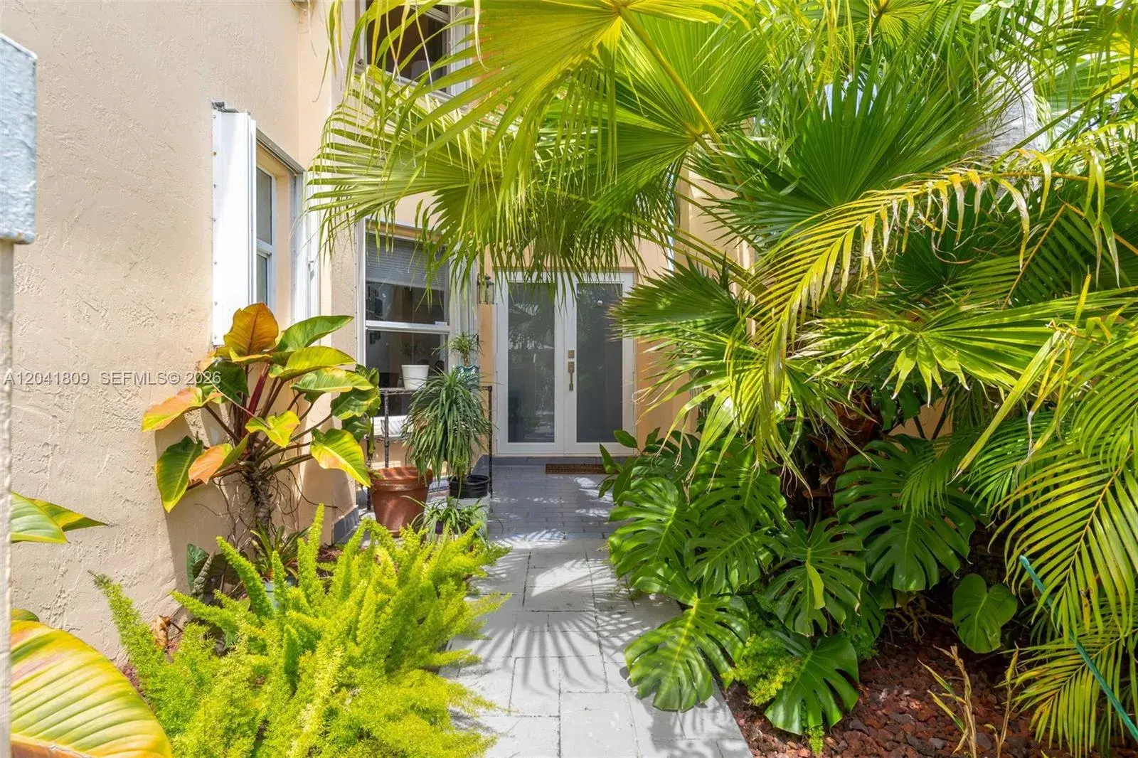 4766 SW 154th Ave, Miami FL 33185