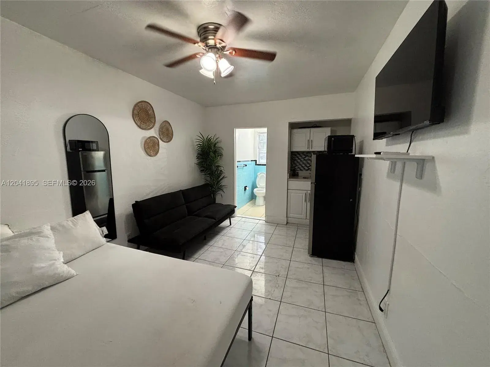 1843 Dewey St # 118, Hollywood FL 33020
