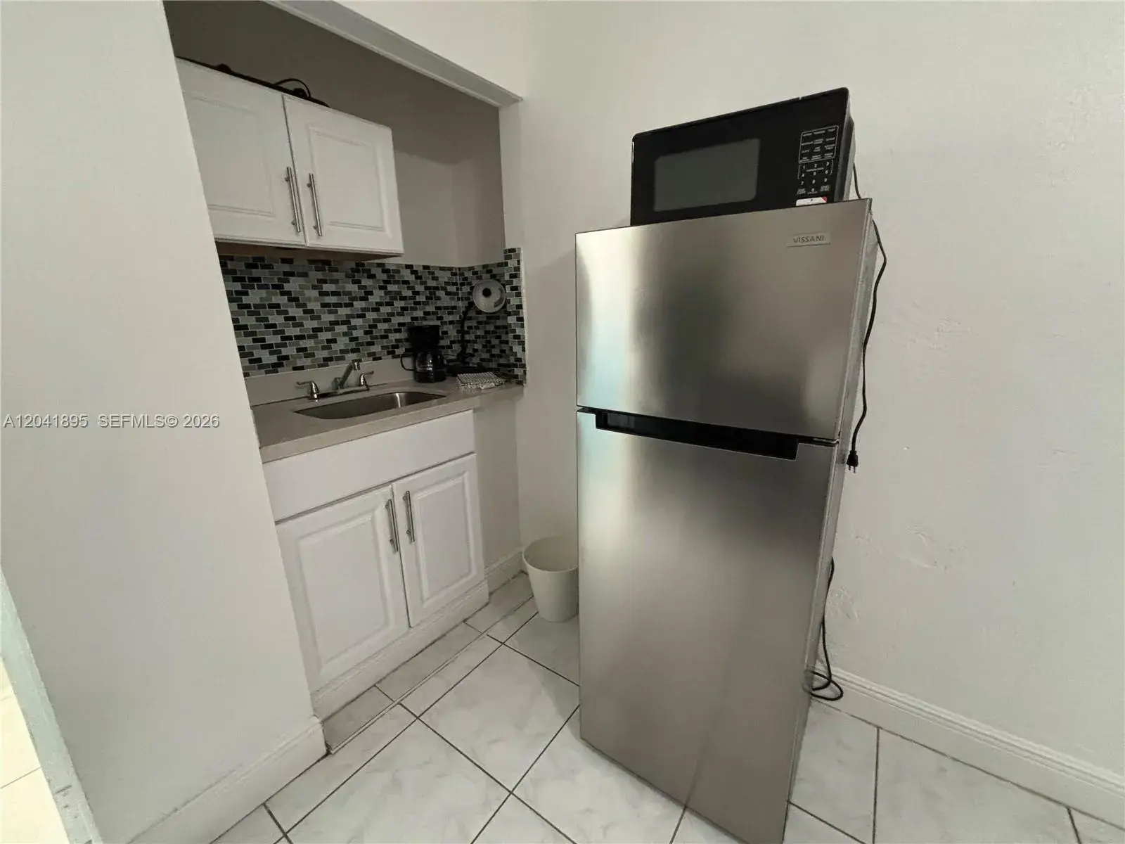 1843 Dewey St # 118, Hollywood FL 33020
