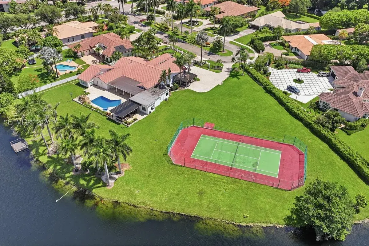 16170 Saddle Ln, Weston FL 33326