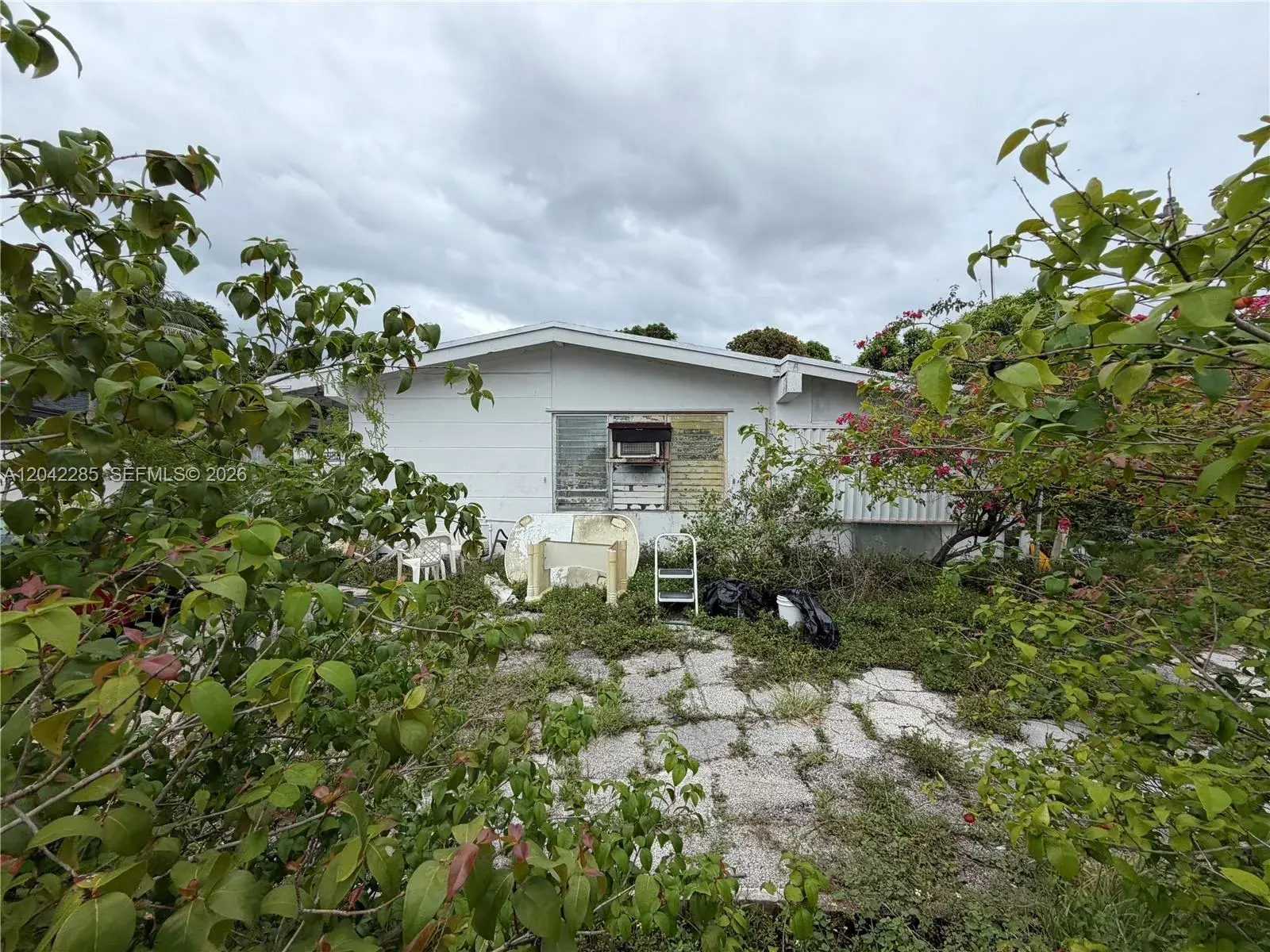 16225 NE 2nd Ave, Miami FL 33162