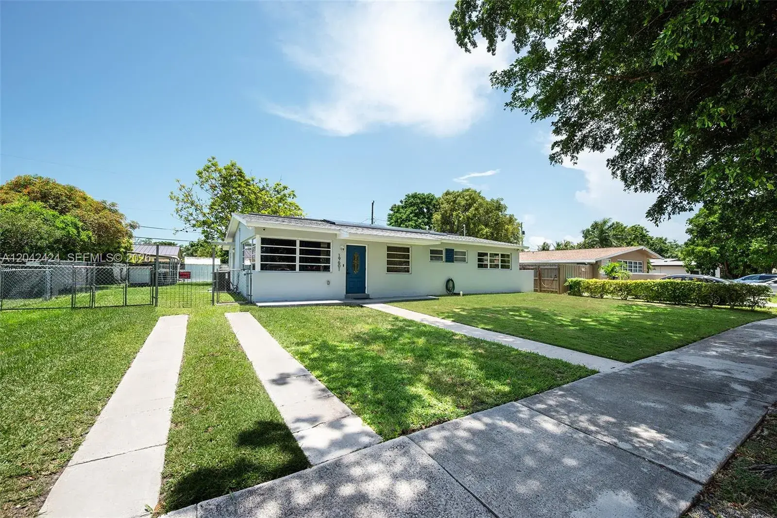 4 bedroom 2 bath for sale at 19601 Belview Dr, Cutler Bay FL 33157