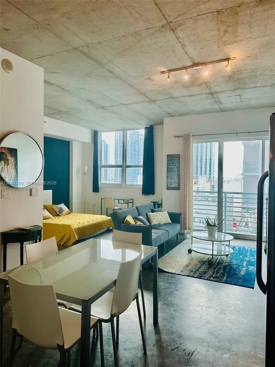 133 NE 2 AV # 1503, Miami FL 33132
