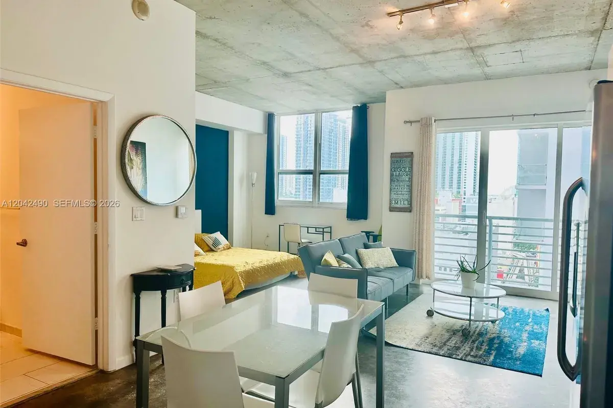 133 NE 2 AV # 1503, Miami FL 33132