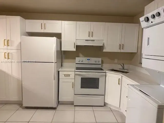 3 bedroom 2 bath Residential Lease for rent at 3760 NW 115th Way # 2, Coral Springs FL 33065