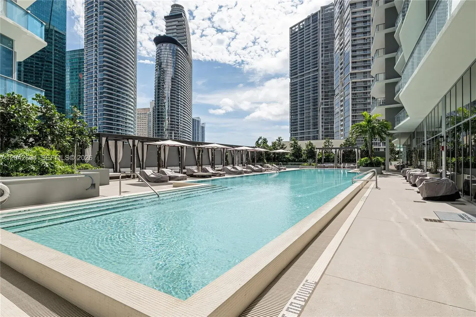 77 SE 5th ST # 3001, Miami FL 33131