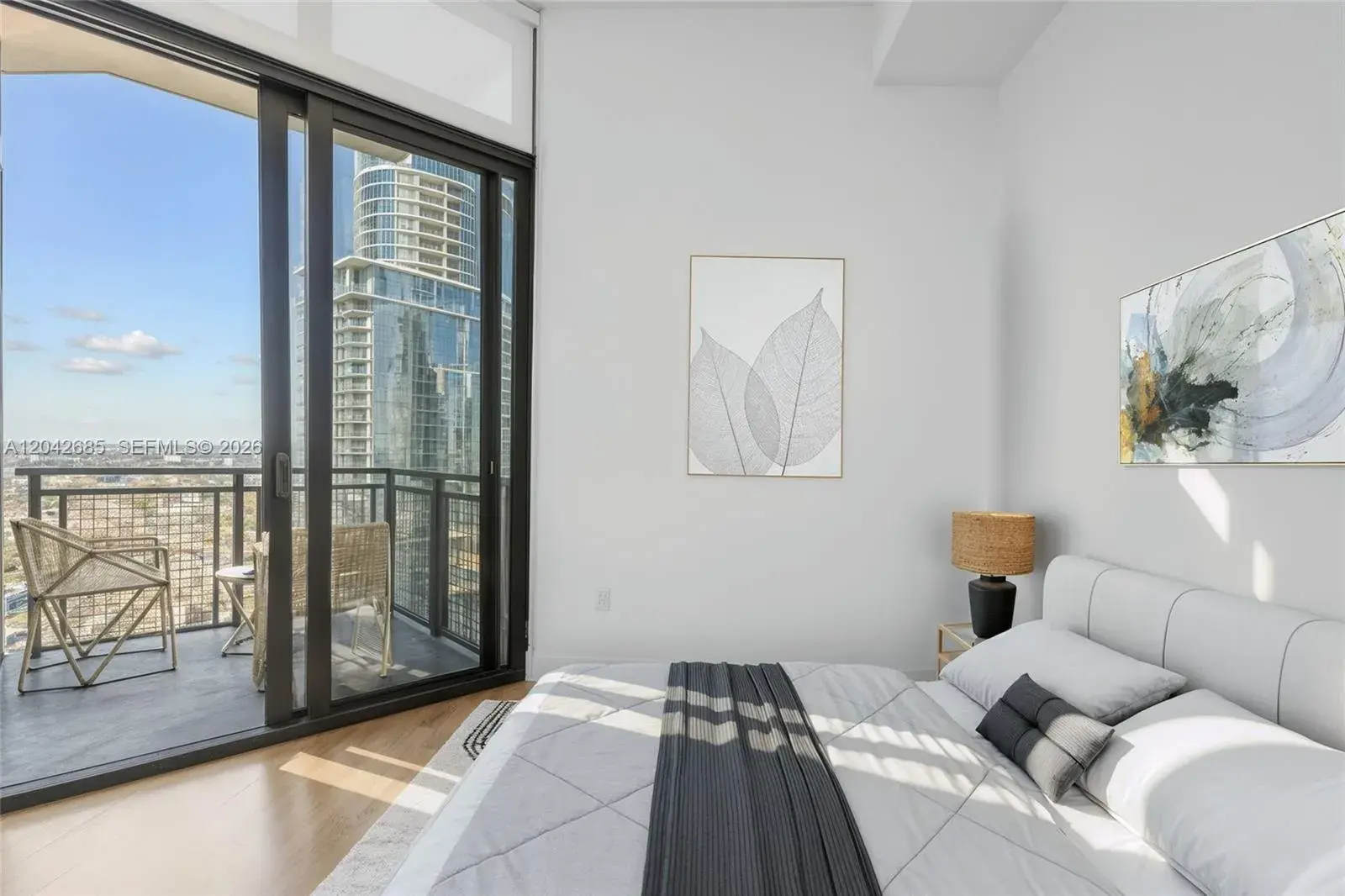 650 NE 2nd Ave # 3401, Miami FL 33132