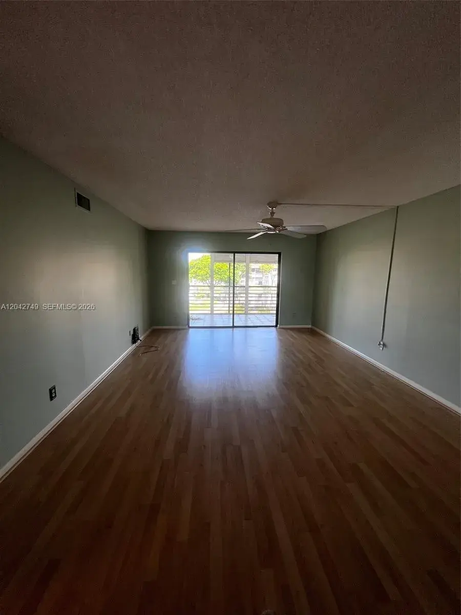 4975 E Sabal Palm Blvd # 304, Tamarac FL 33319