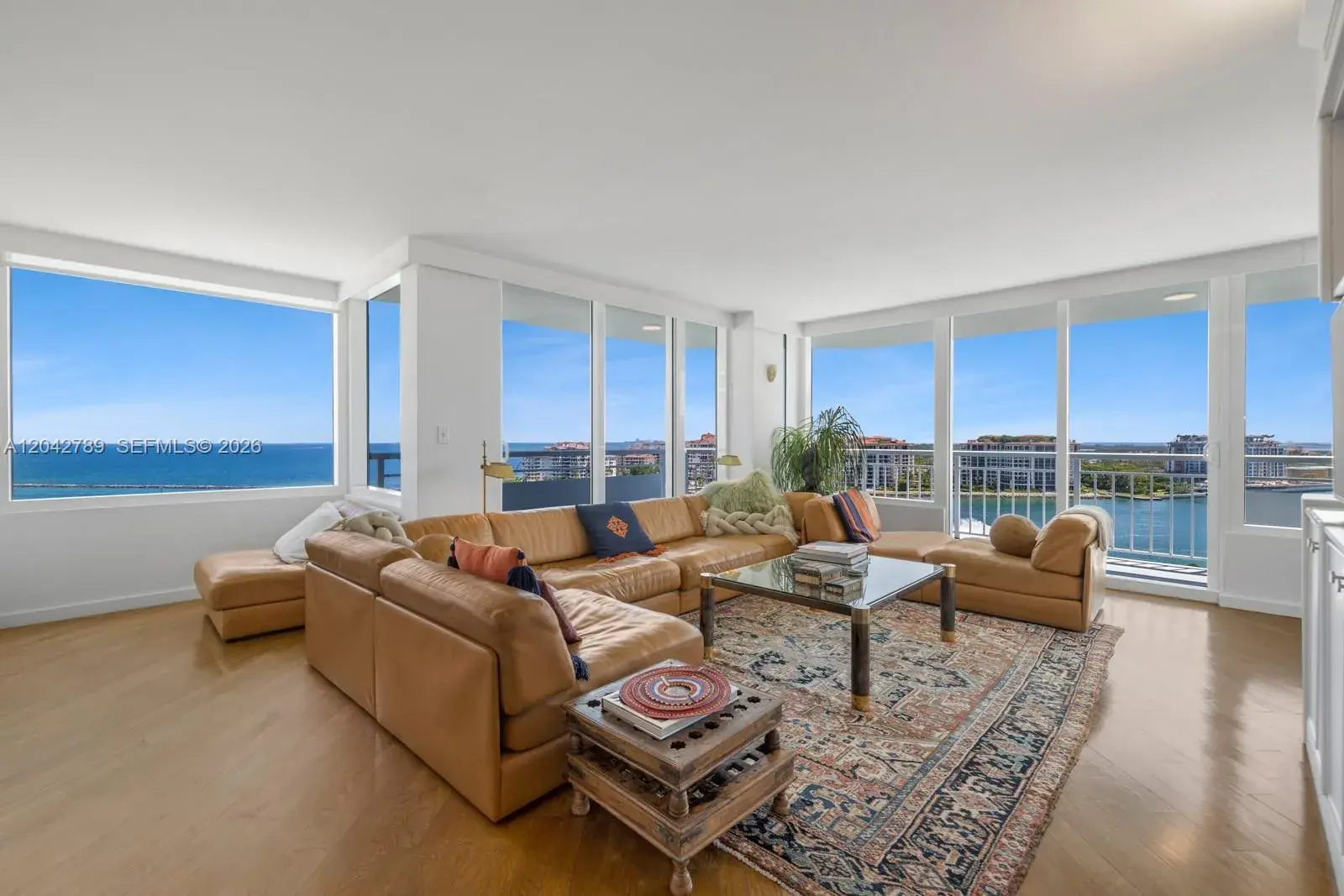 3 bedroom 2 bath for sale at 400 S Pointe Dr, Miami Beach FL 33139