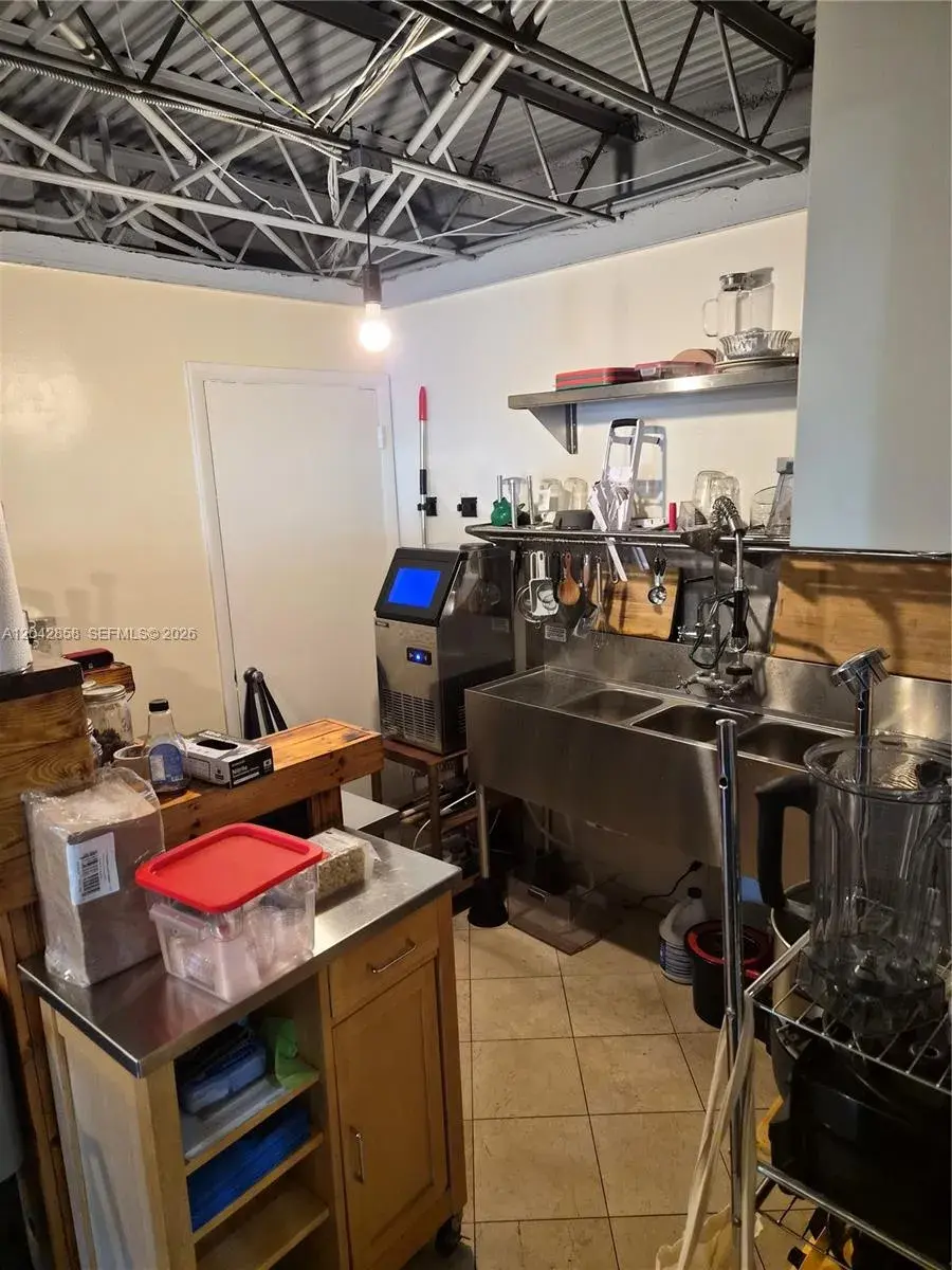 1255 N flagler, Fort Lauderdale FL 33304