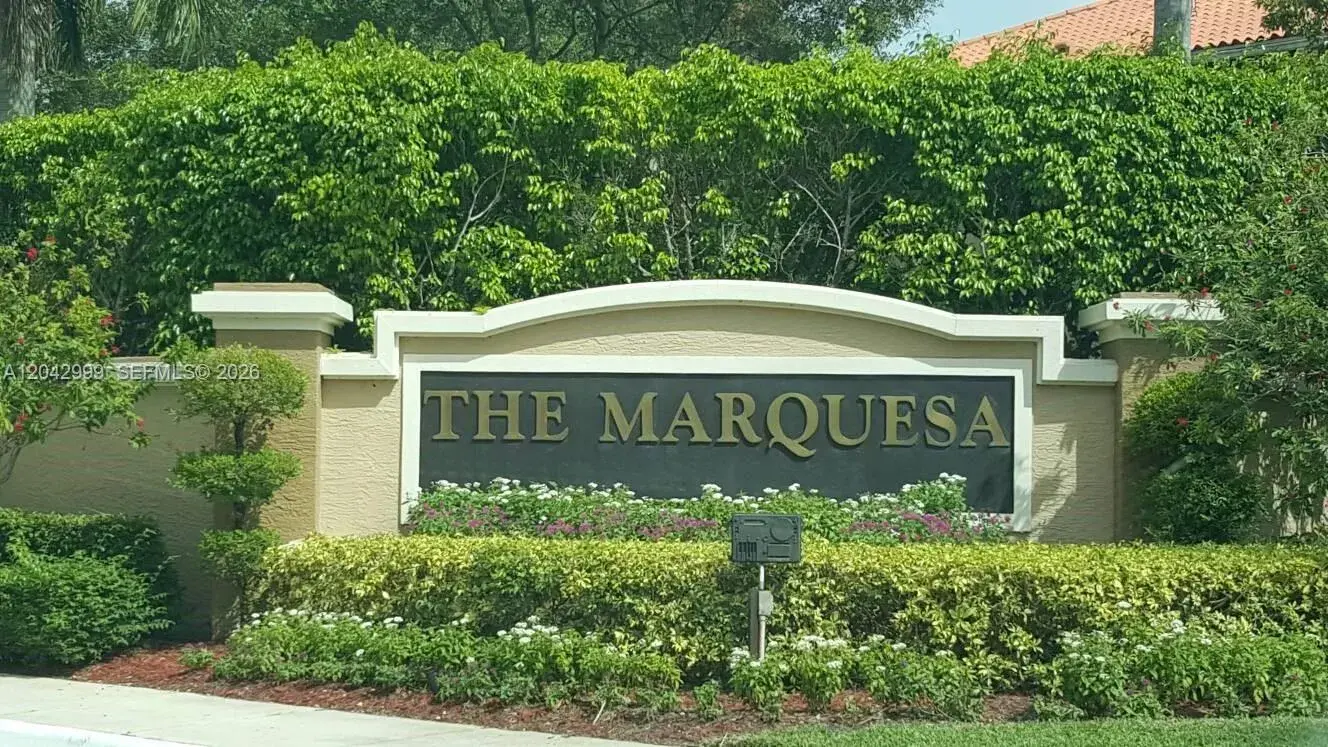 2 bedroom 2 bath for sale at 11600 SW 2nd St # 18207, Pembroke Pines FL 33025