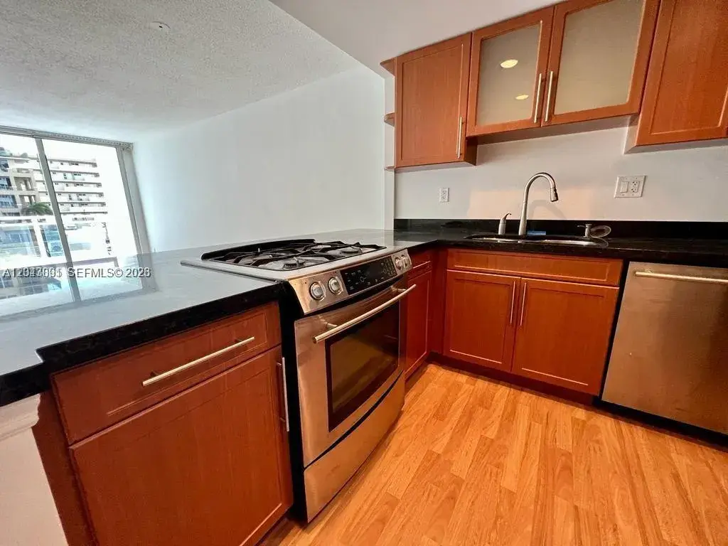 2030 S Ocean Dr # 211, Hallandale Beach FL 33009