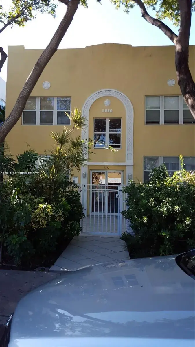 1 bedroom 1 bath Residential Lease for rent at 1550 Drexel Ave # 106, Miami Beach FL 33139