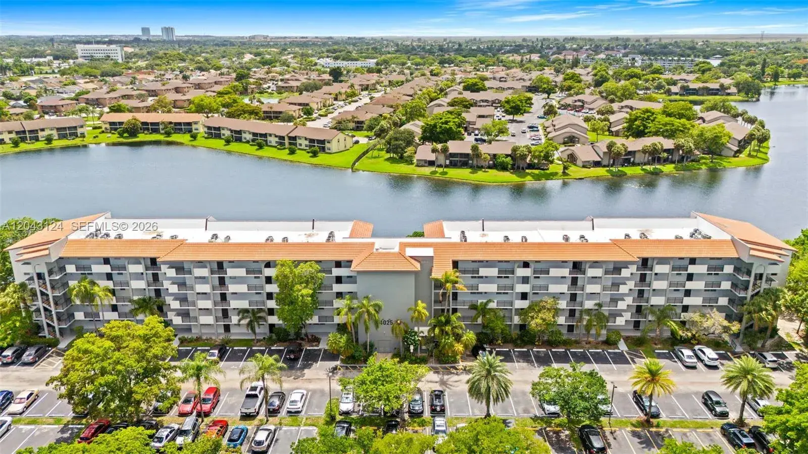 2 bedroom 2 bath for sale at 4025 N Nob Hill Rd # 301, Sunrise FL 33351