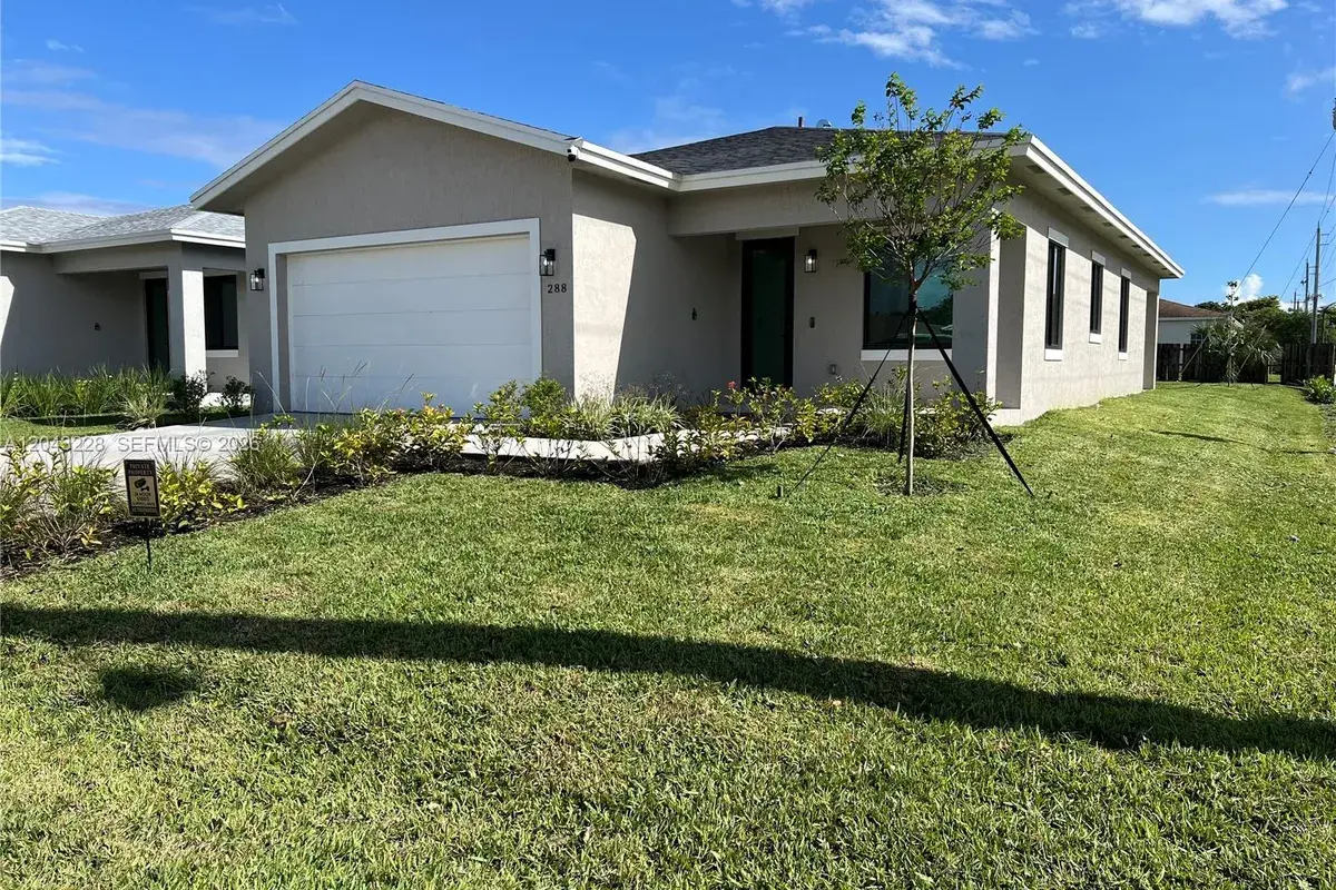 288 SW 2nd Ct, Deerfield Beach FL 33441
