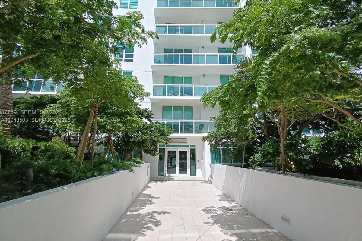 951 Brickell Ave # 1206, Miami FL 33131