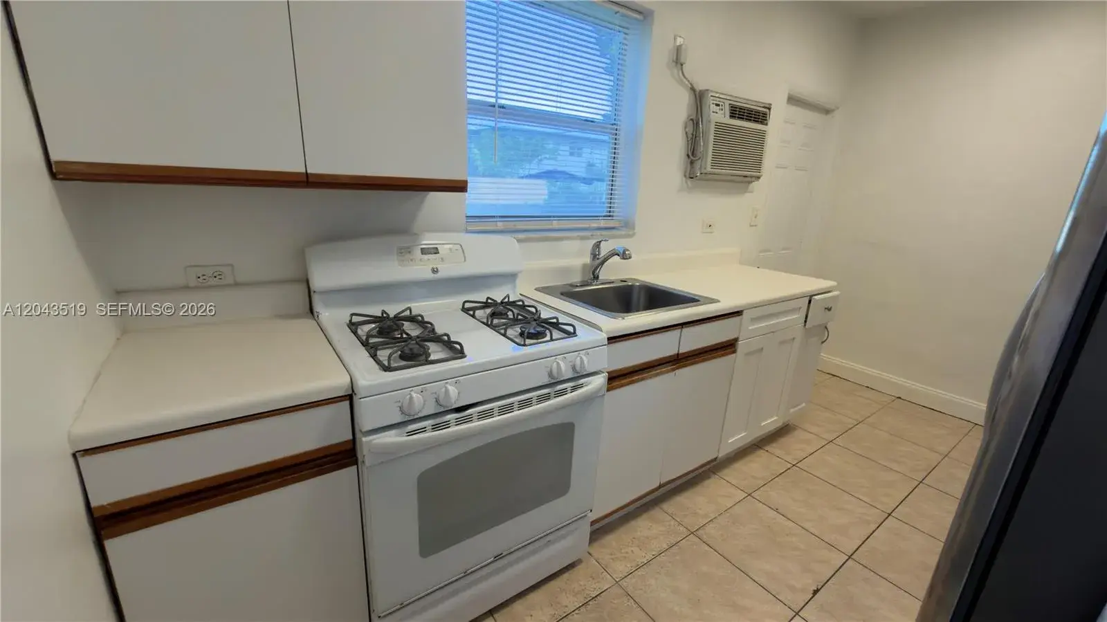808 84th St # 810, Miami Beach FL 33141