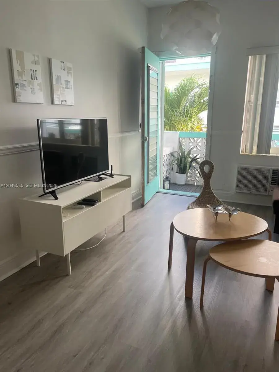 6498 Collins Ave # 48, Miami Beach FL 33141