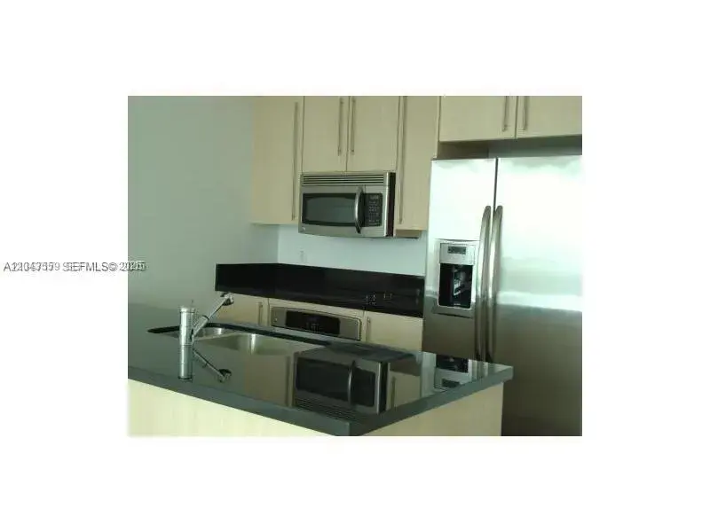 79 SW 12th St, Miami FL 33130