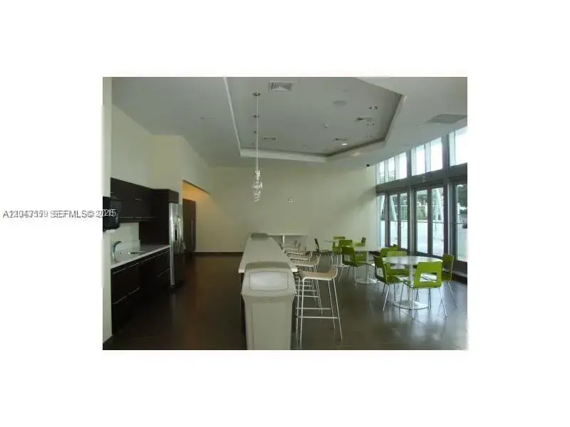 79 SW 12th St, Miami FL 33130