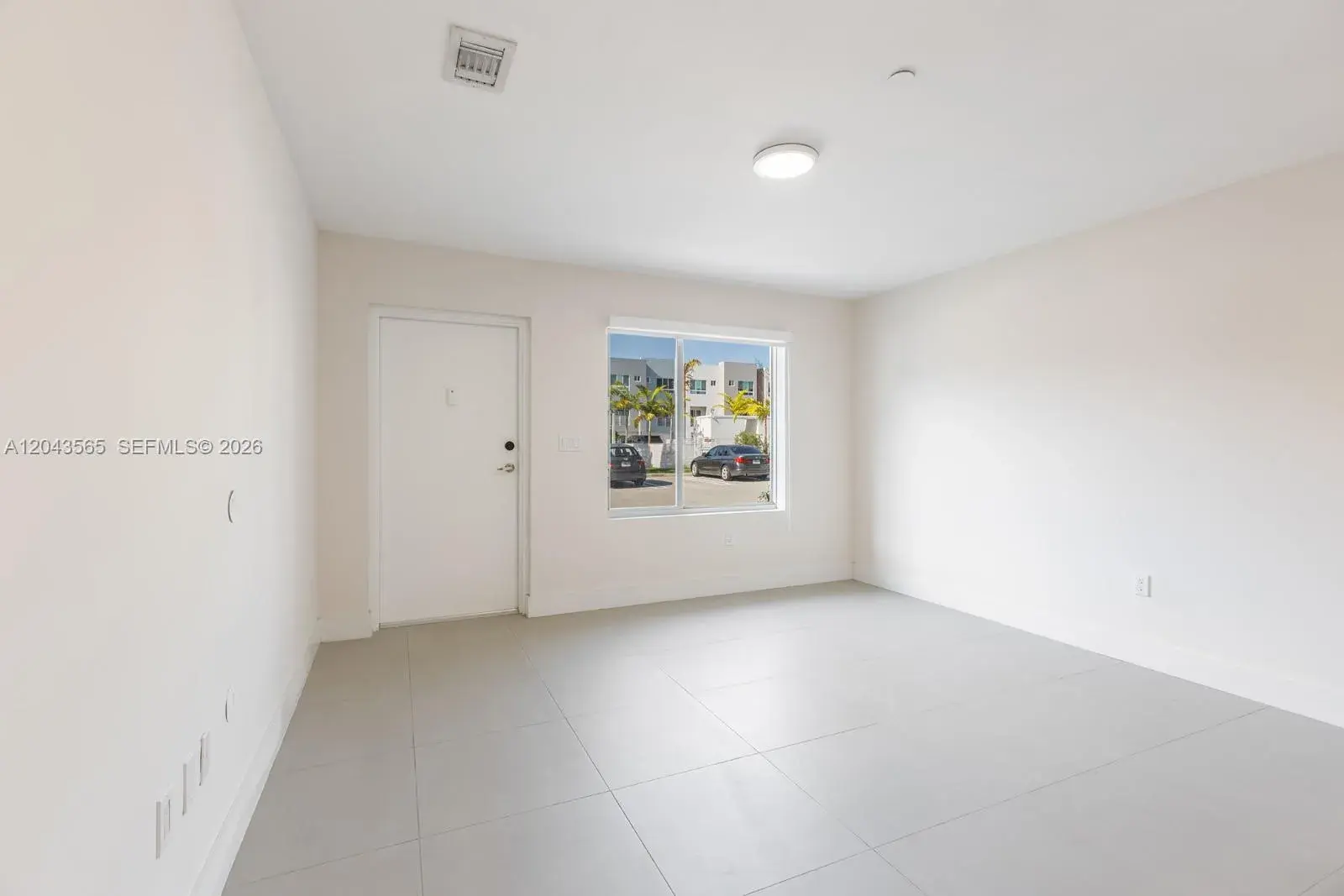 2505 NE 193rd St # 4108, Miami FL 33180