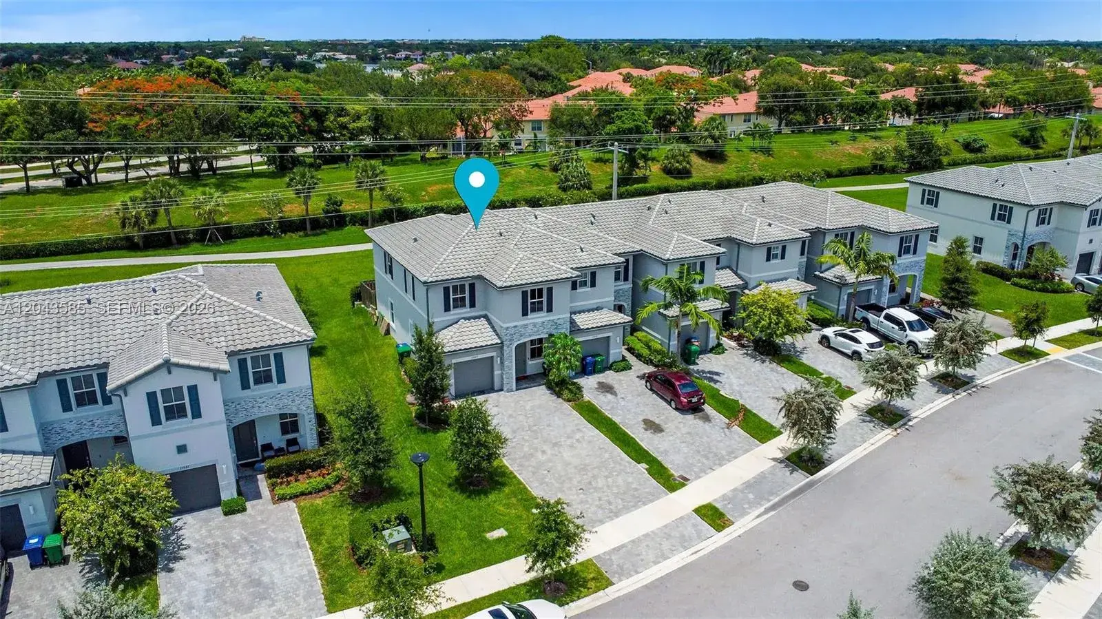 11889 NW 47th Mnr, Coral Springs FL 33076