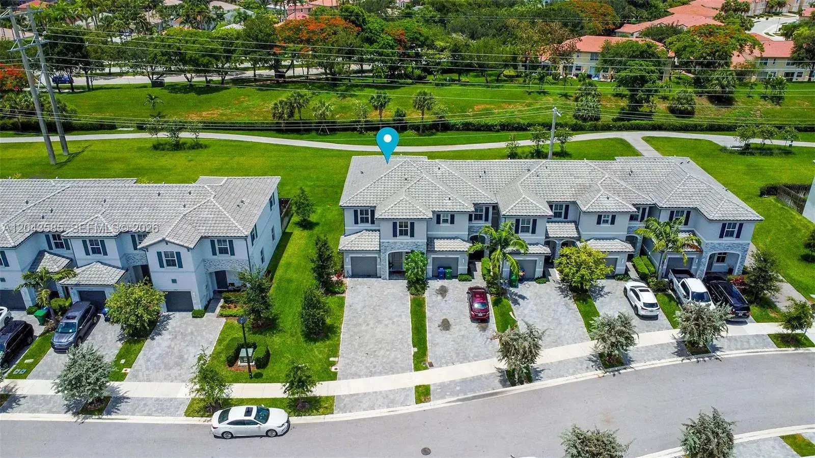 11889 NW 47th Mnr, Coral Springs FL 33076