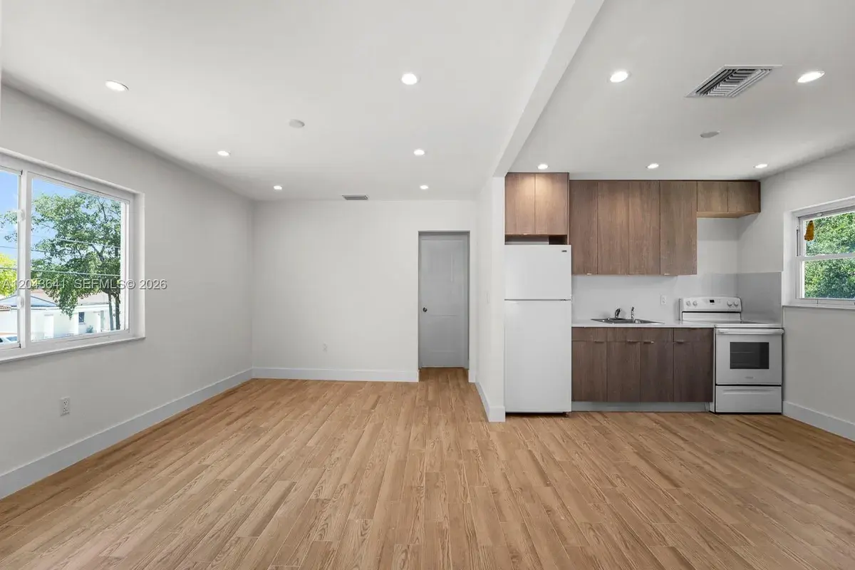 238 NW 41st Ave # 0, Miami FL 33126