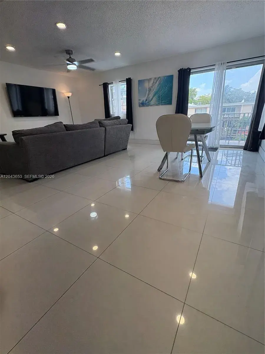3862 NE 171st St # C, North Miami Beach FL 33160