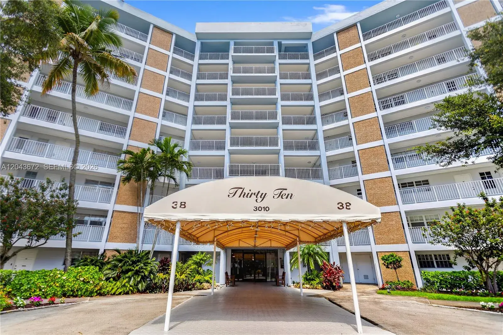 2 bedroom 2 bath for sale at 3010 N Course Dr # 510, Pompano Beach FL 33069