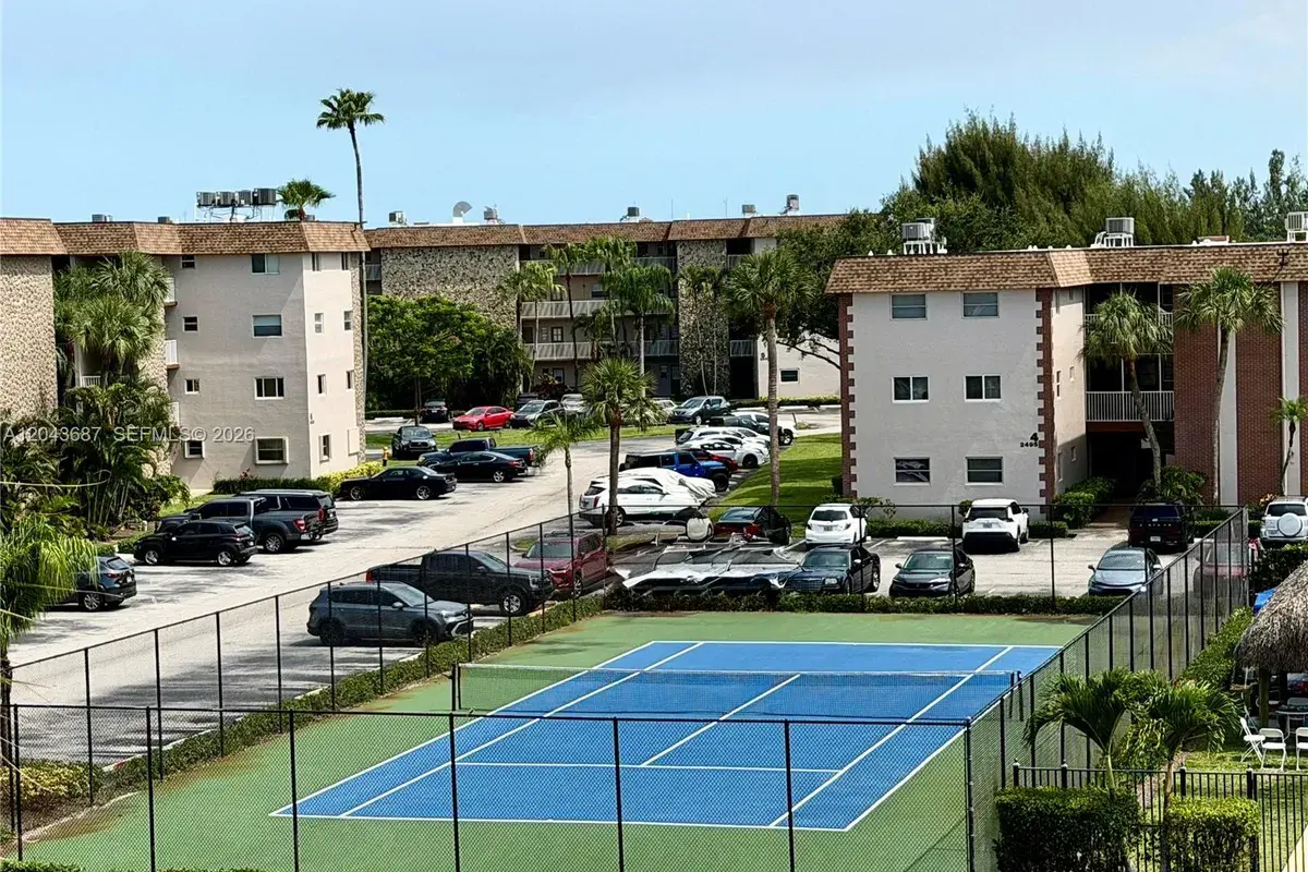 8101 SW 24th Ct # 405, Davie FL 33324