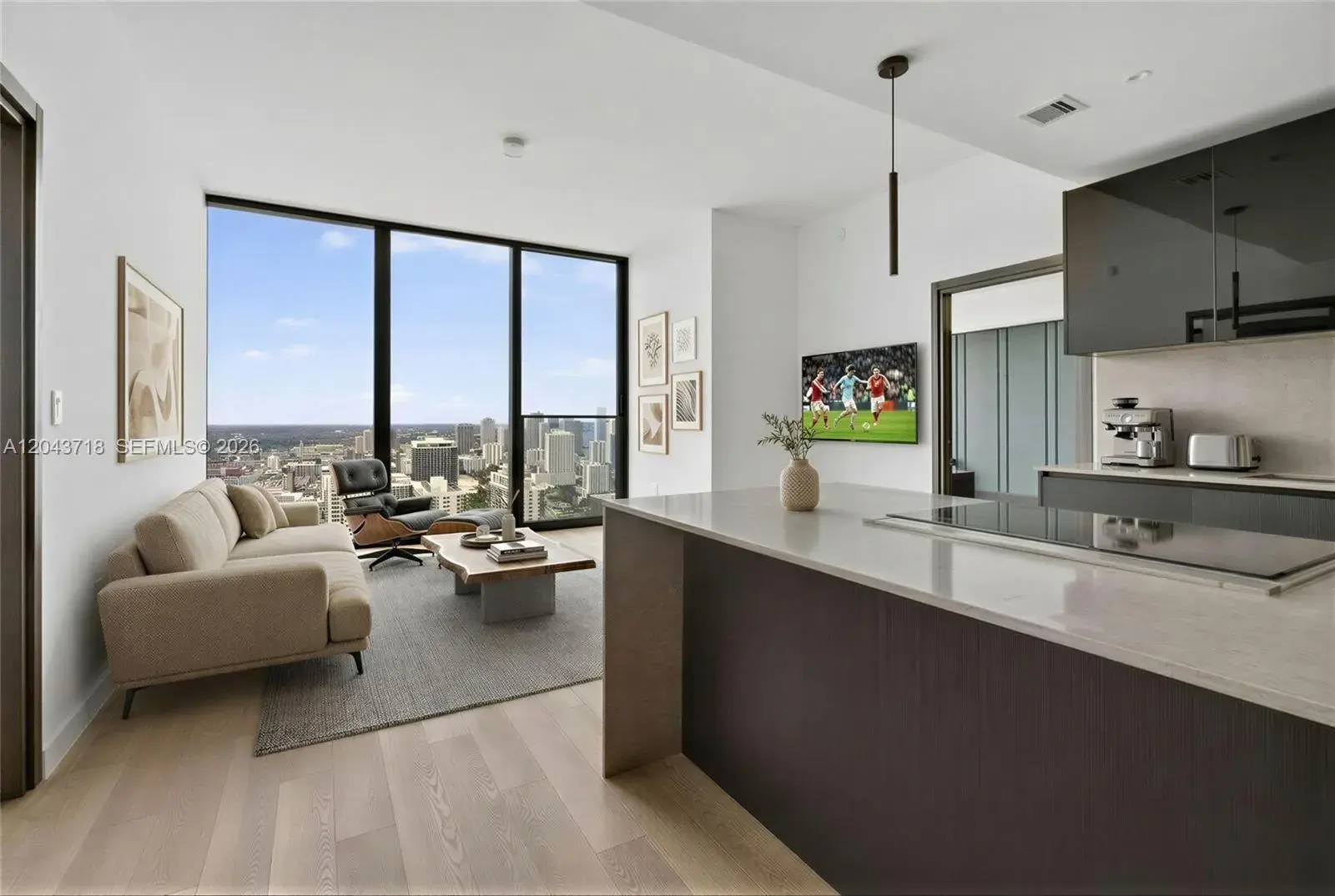 2 bedroom 2 bath for sale at 20 NE 11th # 4701, Miami FL 33132