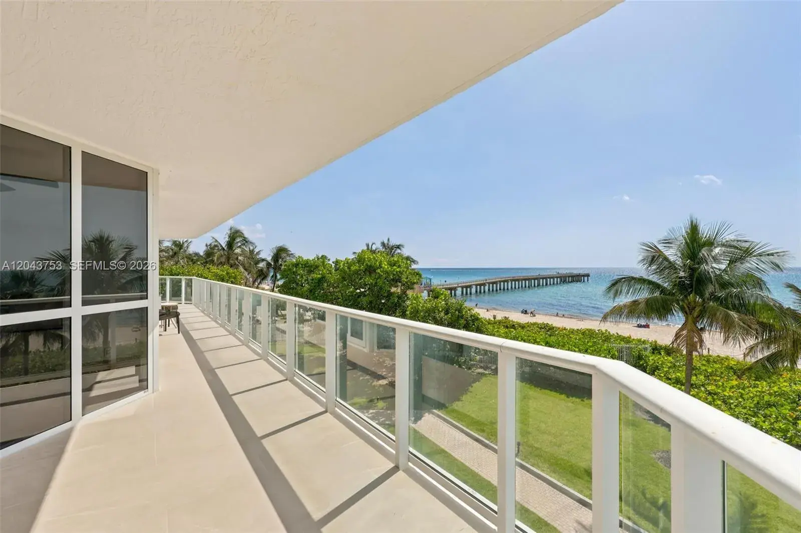 3 bedroom 3 bath for rent at 16485 Collins Ave, Sunny Isles Beach FL 33160