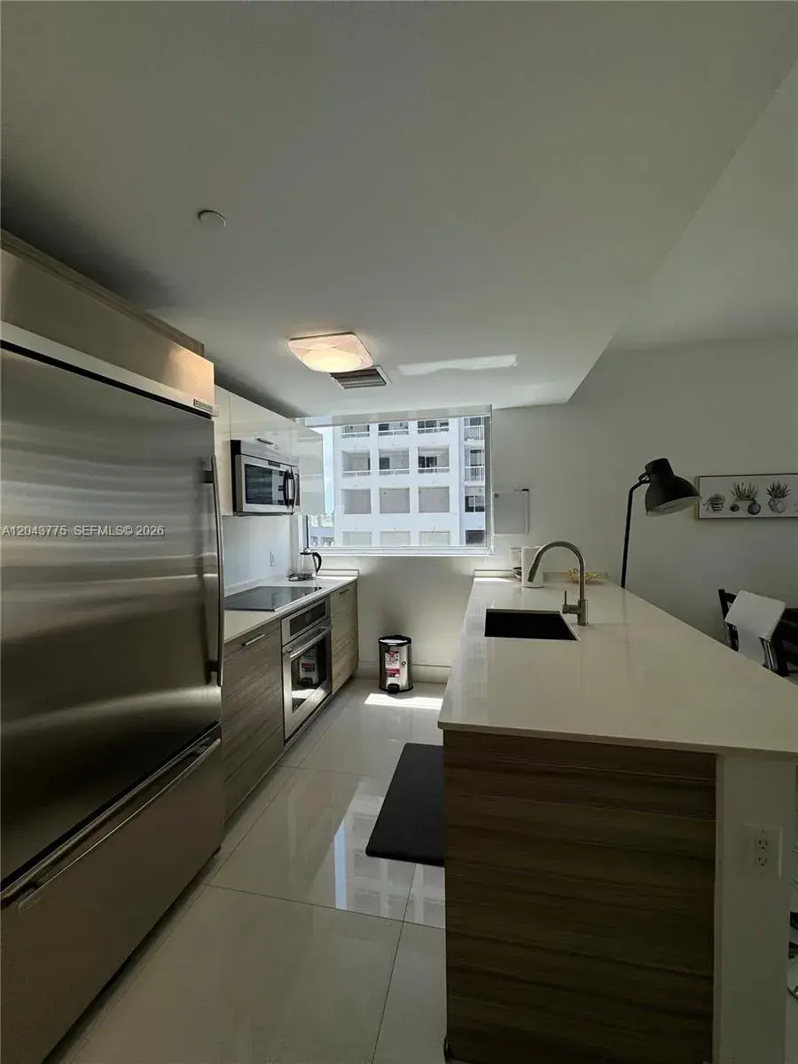 1300 Brickell Bay Dr # 901, Miami FL 33131