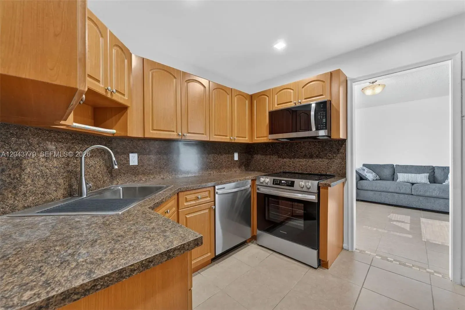 3301 Spanish Moss Ter # 405, Lauderhill FL 33319