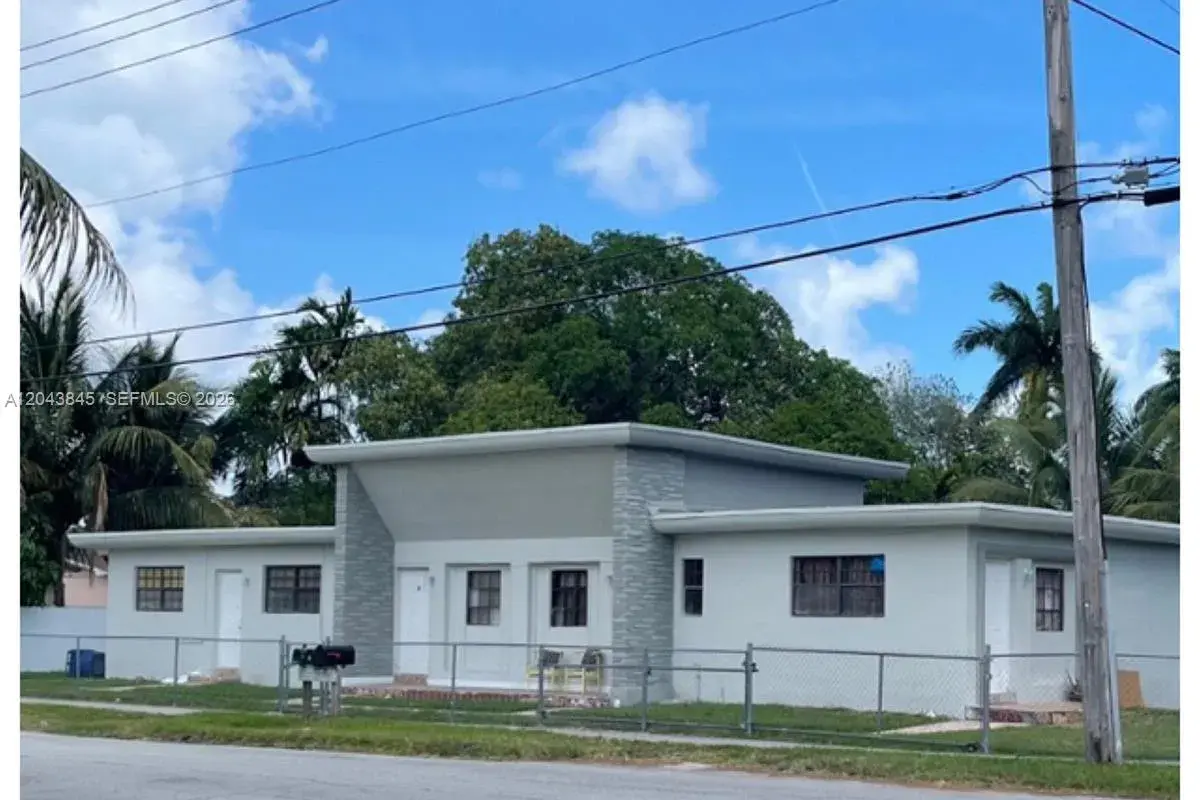 1301 NE 110th St # 3, Miami FL 33161